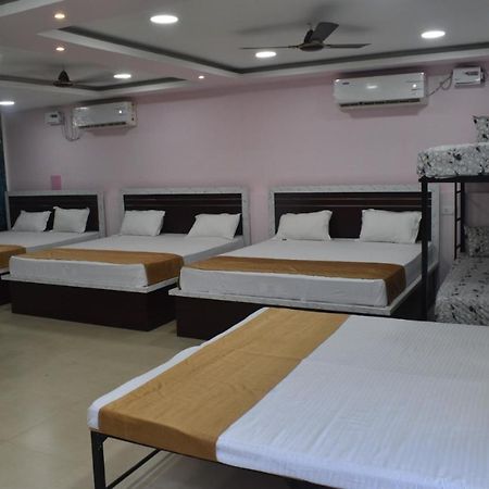 Midwaay Resort Patratu Buitenkant foto