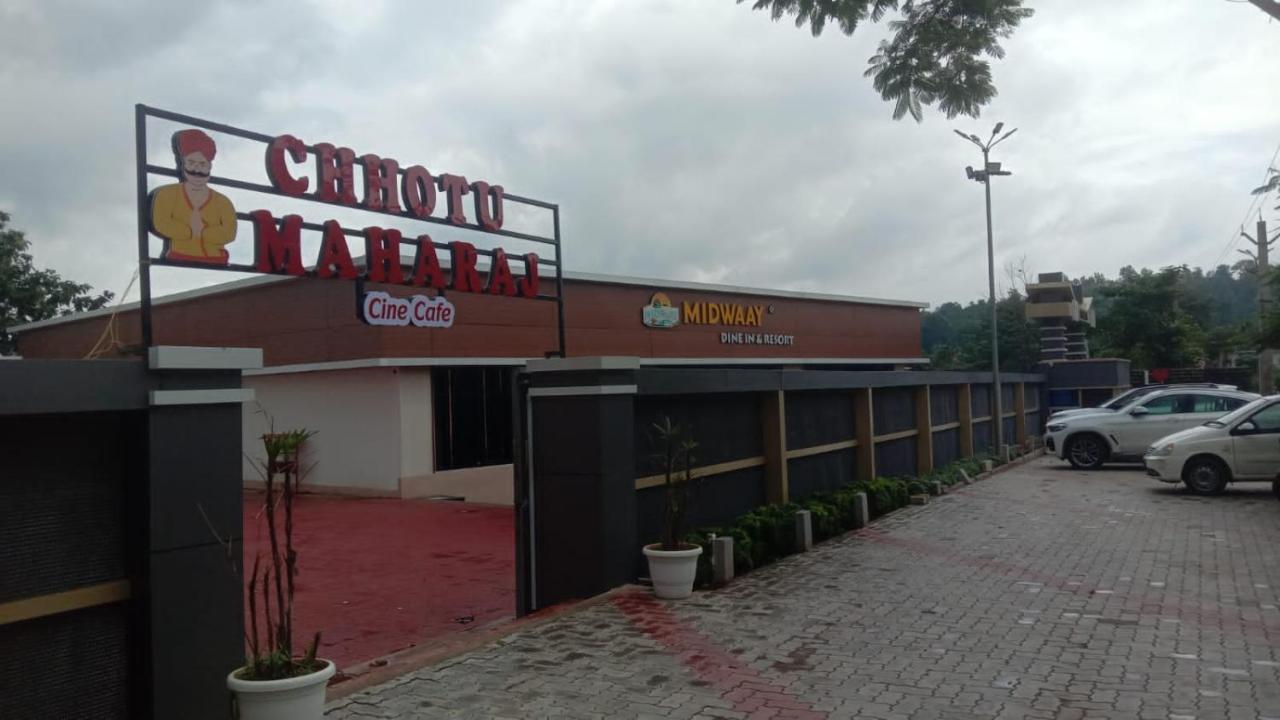 Midwaay Resort Patratu Buitenkant foto