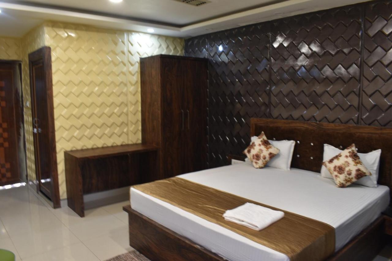 Midwaay Resort Patratu Buitenkant foto